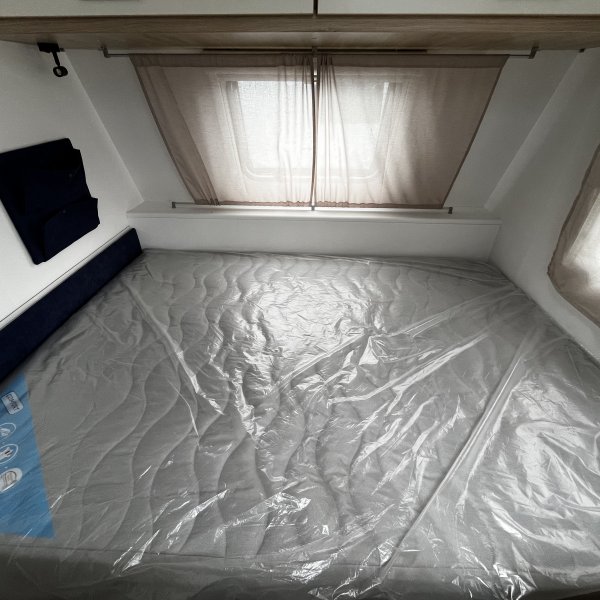 Antoine Caravanes et Camping Car EASY 390 CP Sterckeman