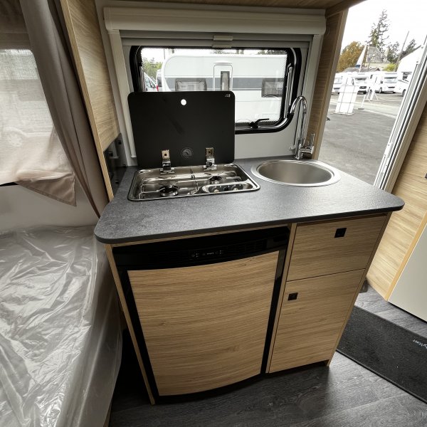 Antoine Caravanes et Camping Car EASY 390 CP Sterckeman