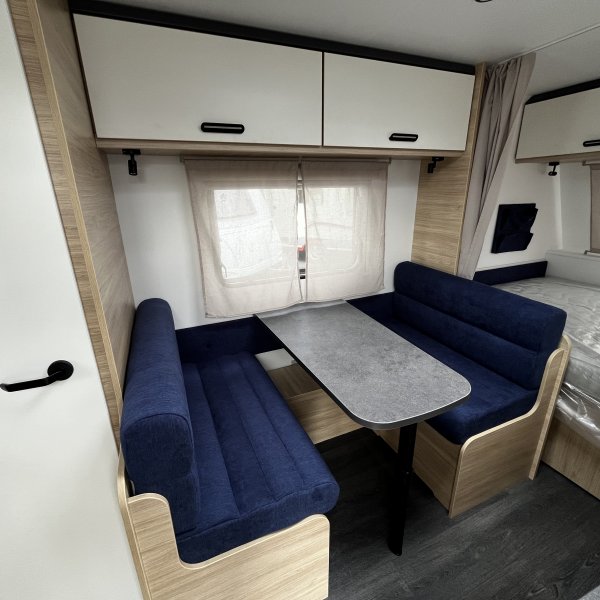 Antoine Caravanes et Camping Car EASY 420 CP Sterckeman