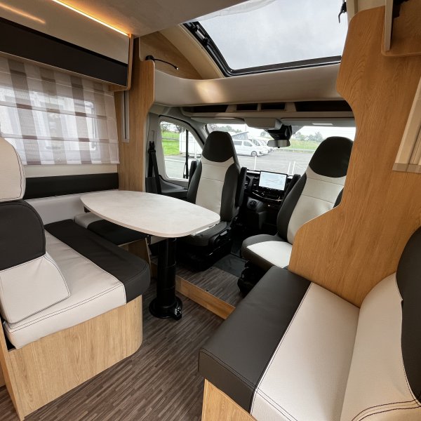 Antoine Caravanes et Camping Car MANOA 66 LXT C.I.