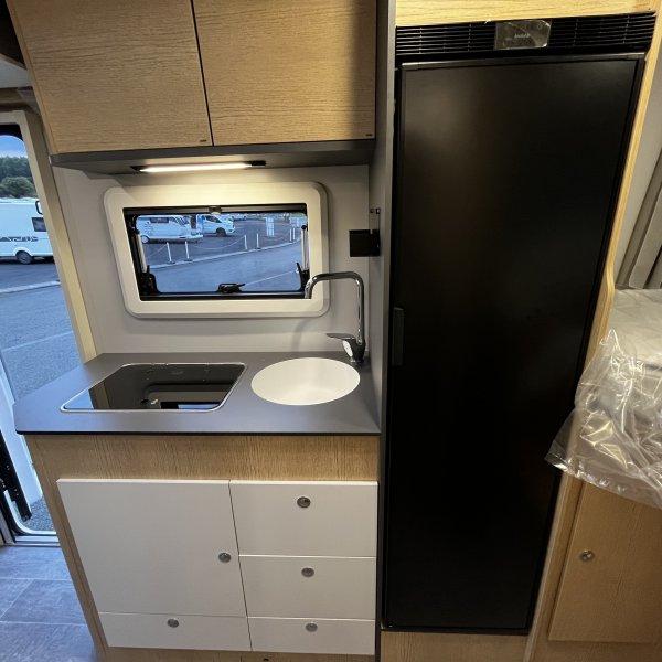 Antoine Caravanes et Camping Car COMPACT CX66 Giottiline