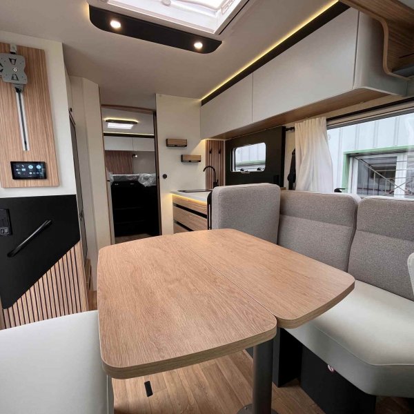 Antoine Caravanes et Camping Car PILOTE G 740 FGJ EVIDENCE Pilote