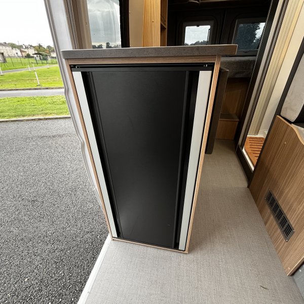 Antoine Caravanes et Camping Car SUMMIT 600 PLUS FRENCH EDITION Possl