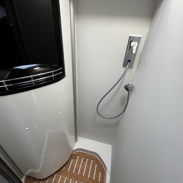 Antoine Caravanes et Camping Car SUMMIT 600 PLUS FRENCH EDITION Possl