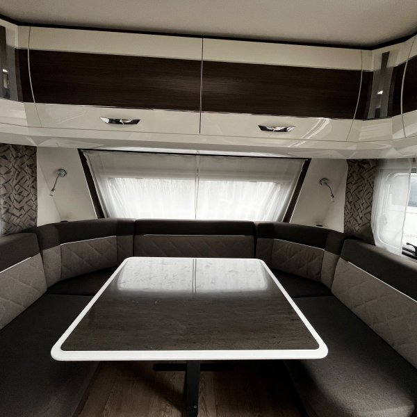 Antoine Caravanes et Camping Car PRESTIGE 560 WLU Hobby