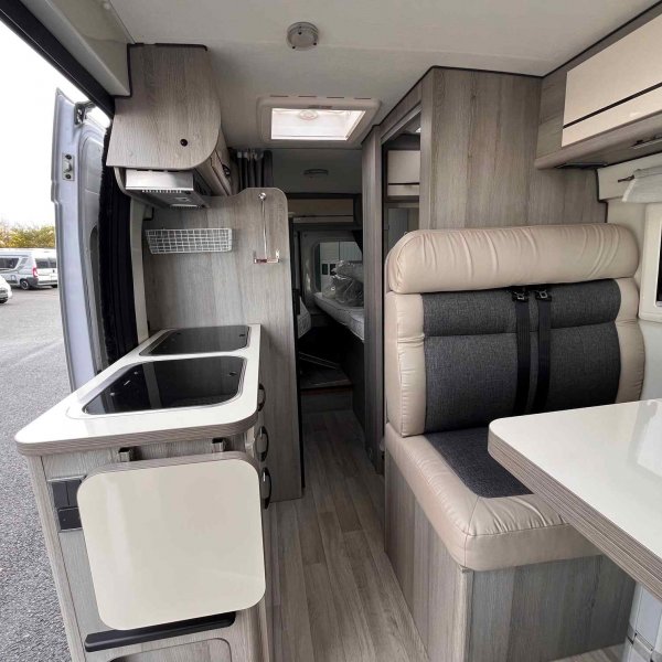 Antoine Caravanes et Camping Car FONT VENDOME DUO VAN Font Vendôme