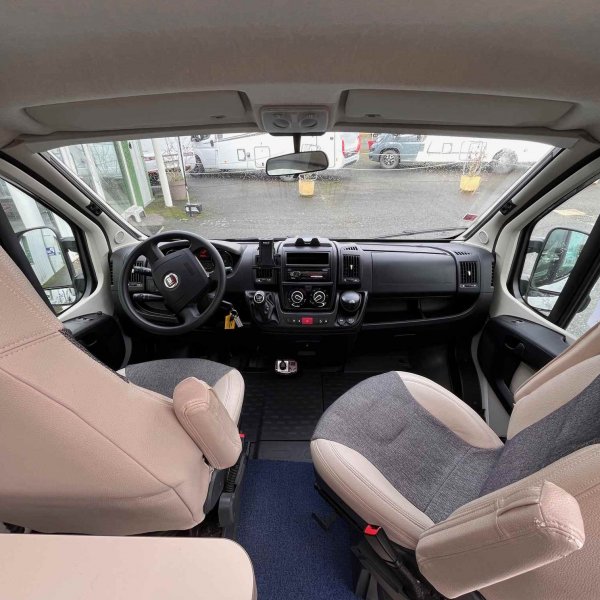 Antoine Caravanes et Camping Car FONT VENDOME DUO VAN Font Vendôme