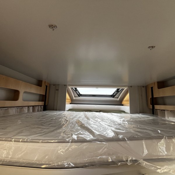 Antoine Caravanes et Camping Car SIENA 396 Giottiline