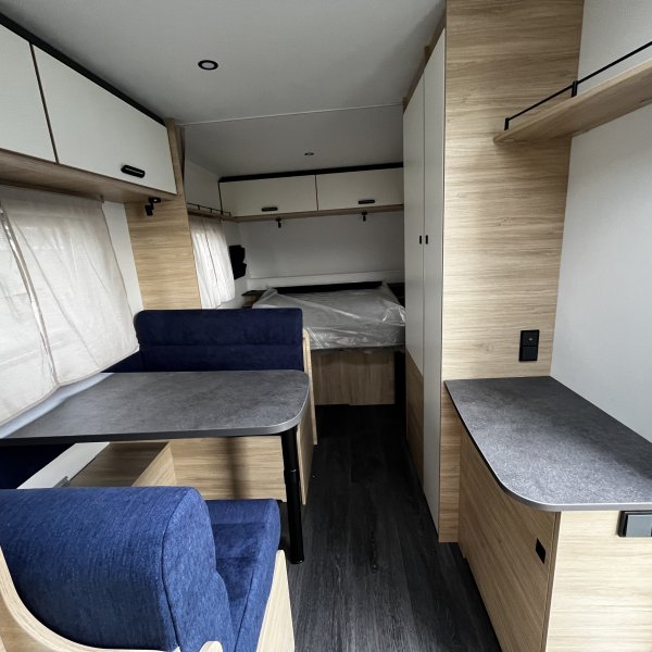 Antoine Caravanes et Camping Car EASY 460 CP Sterckeman