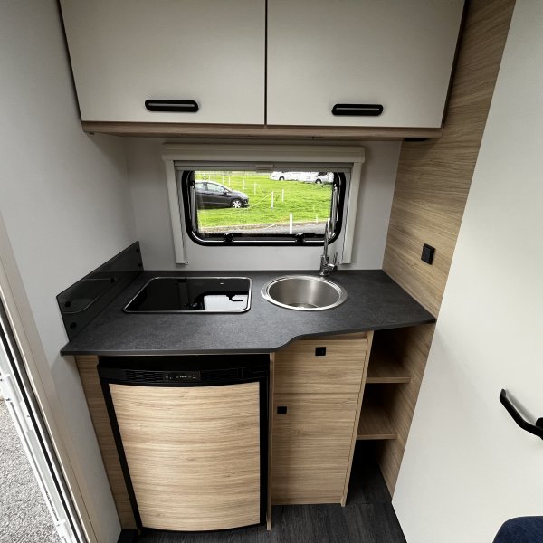 Antoine Caravanes et Camping Car EASY 460 CP Sterckeman