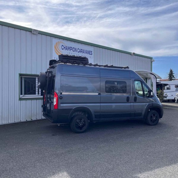Antoine Caravanes et Camping Car BURSTNER CAMPEO C 540 4*4 Burstner