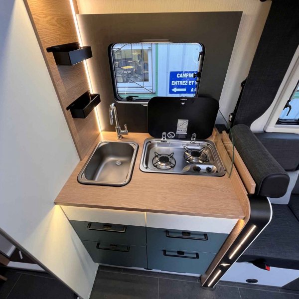 Antoine Caravanes et Camping Car PILOTE ATLAS 696 G Pilote