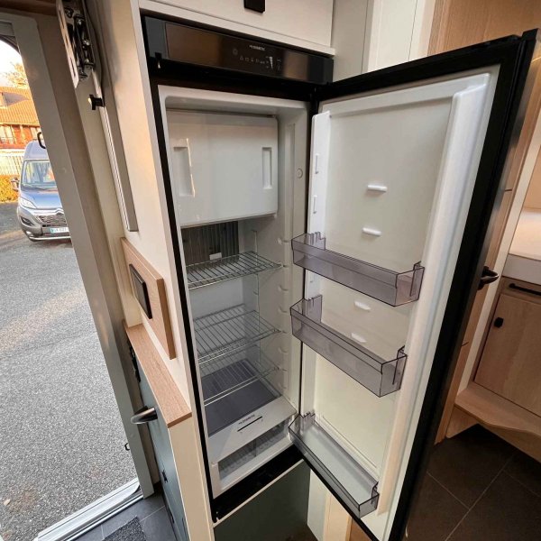 Antoine Caravanes et Camping Car PILOTE ATLAS 696 G Pilote