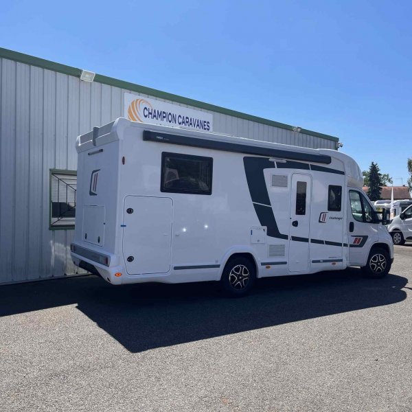 Antoine Caravanes et Camping Car CHALLENGER 318 ANNIVERSAIRE Challenger