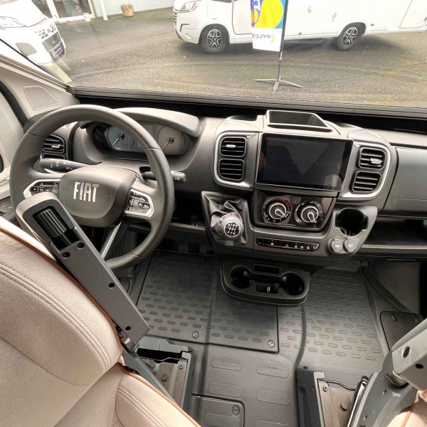 Antoine Caravanes et Camping Car CHALLENGER X150 OPEN EDITION Challenger