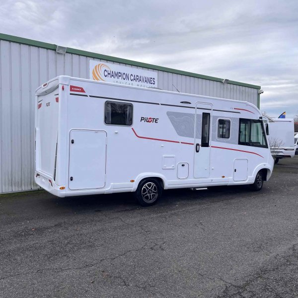 Antoine Caravanes et Camping Car G 720 FC EVIDENCE Pilote