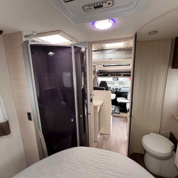 Antoine Caravanes et Camping Car QUARTZ 288 EB Challenger