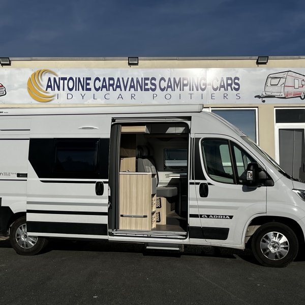 Antoine Caravanes et Camping Car TWIN 600 SP FAMILY Adria