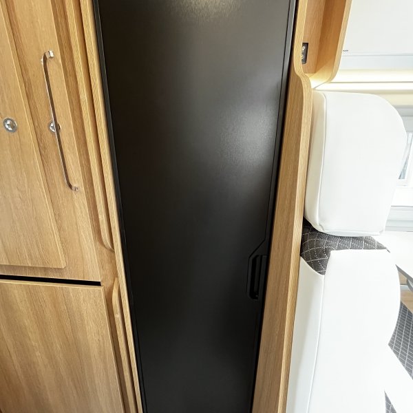 Antoine Caravanes et Camping Car 60 T Giottiline