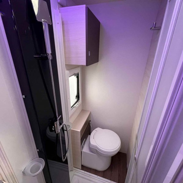 Antoine Caravanes et Camping Car GENESIS 275 Challenger