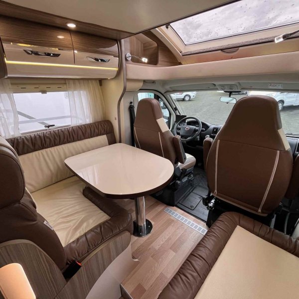 Antoine Caravanes et Camping Car 720 LC PRIVILEGE Autostar