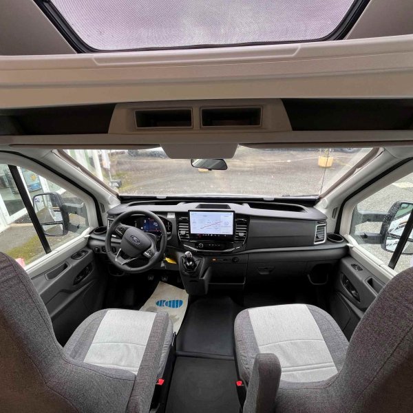 Antoine Caravanes et Camping Car TESSORO 425 Benimar