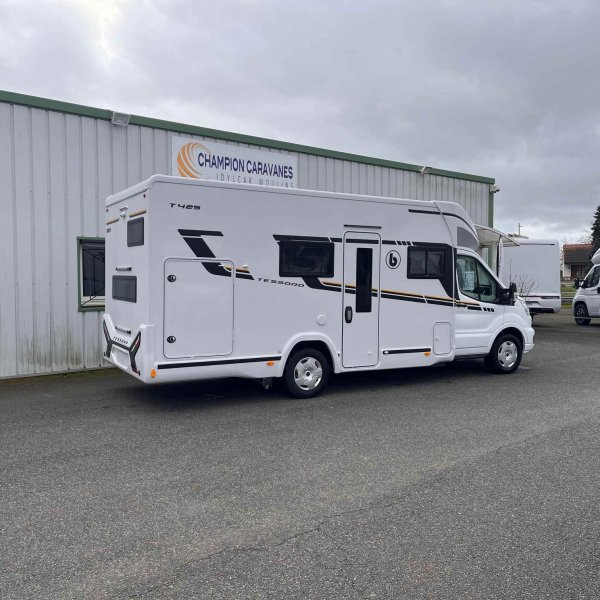 Antoine Caravanes et Camping Car TESSORO 425 Benimar