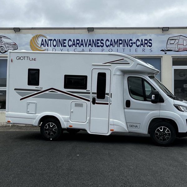Antoine Caravanes et Camping Car SIENA 330 Giottiline