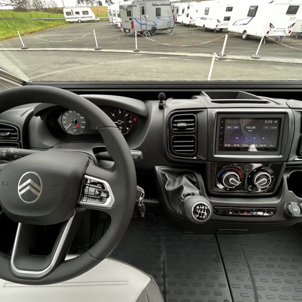 Antoine Caravanes et Camping Car SIENA 330 Giottiline