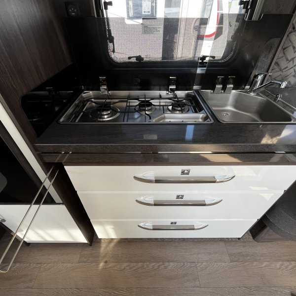 Antoine Caravanes et Camping Car PRESTIGE 560 WLU Hobby