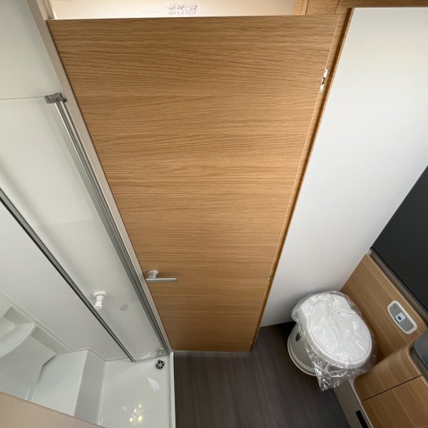 Antoine Caravanes et Camping Car MATRIX 650 DC 60th Adria