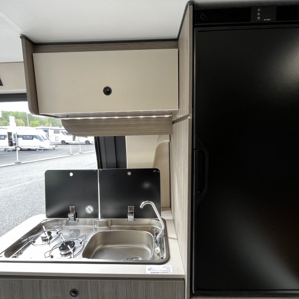 Antoine Caravanes et Camping Car R602A Randger