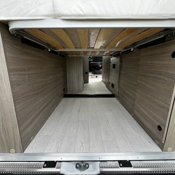 Antoine Caravanes et Camping Car R602A Randger