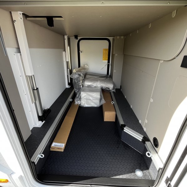 Antoine Caravanes et Camping Car COMPACT DC Adria