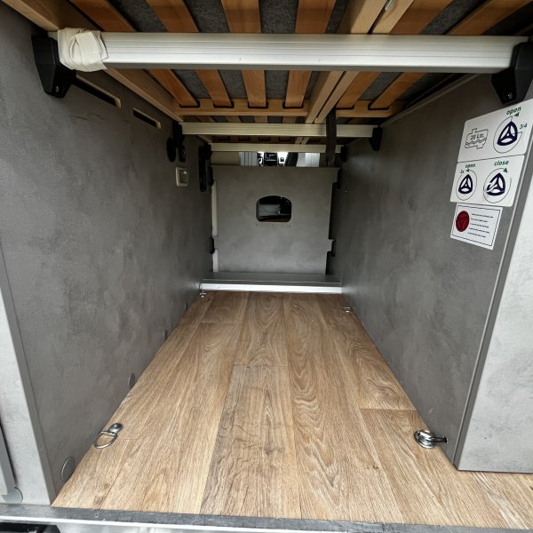 Antoine Caravanes et Camping Car FULL 600 3C Cartier / Brisebras