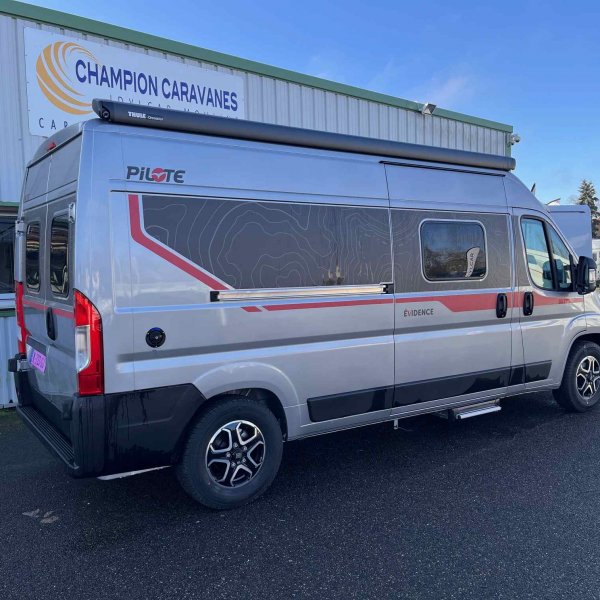 Antoine Caravanes et Camping Car V600G - EVIDENCE Pilote