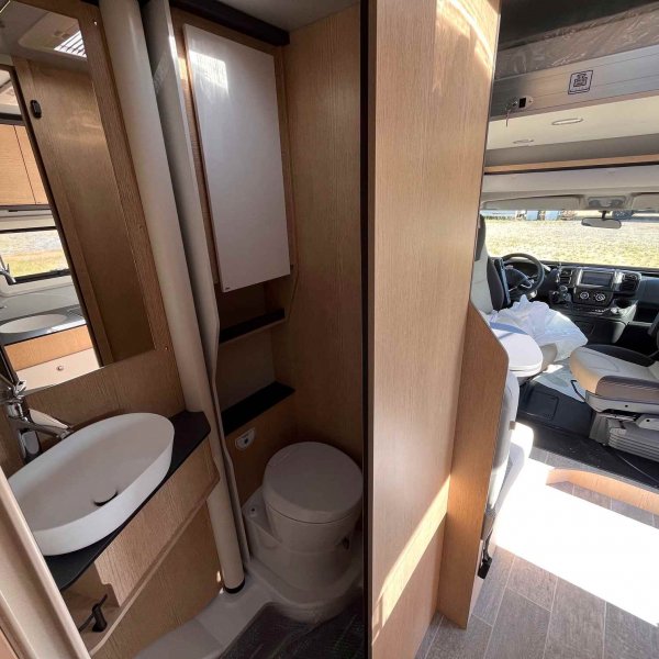 Antoine Caravanes et Camping Car COMPACT CX66 Giottiline
