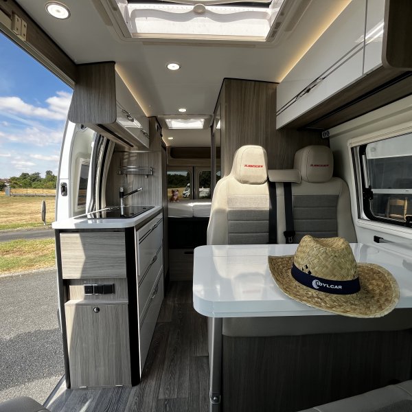 Antoine Caravanes et Camping Car R 621 Randger