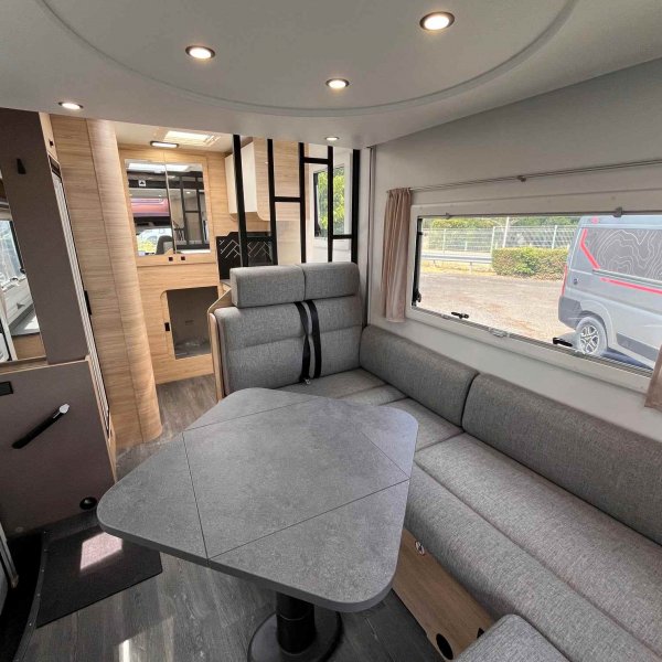 Antoine Caravanes et Camping Car 240 BREAK EDITION Challenger